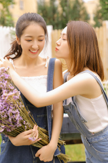 韩国电影女邻居